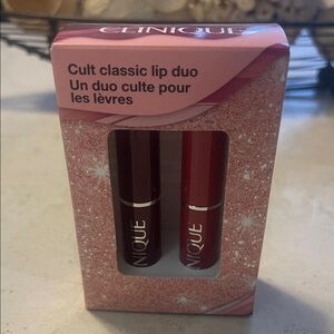 Clinique Lip Duo - Bold Red and Soft Pink